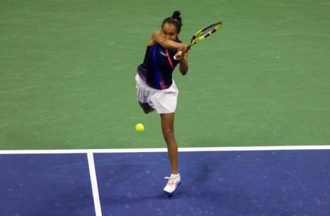 在足球比赛 在足球比赛