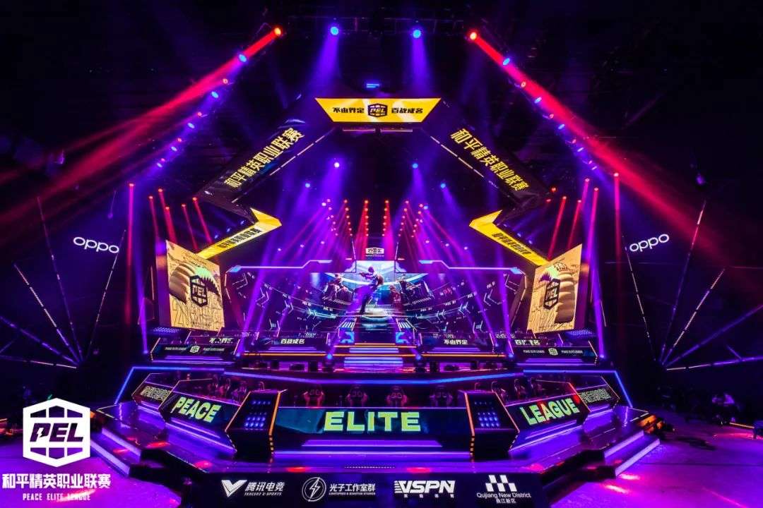 女友却以一 女友却以一